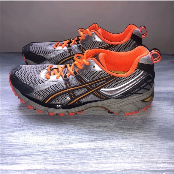 RARE ASICS Kahana 6 Size 9 NEW - Picture 1 of 6